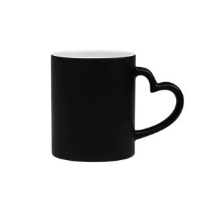 Caneca mágica com alça de coração personalizada